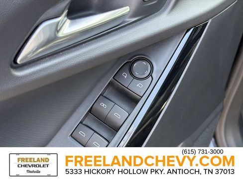 Used 2025 Chevrolet Equinox LT w/ Convenience Package II AWD/4WD image 21