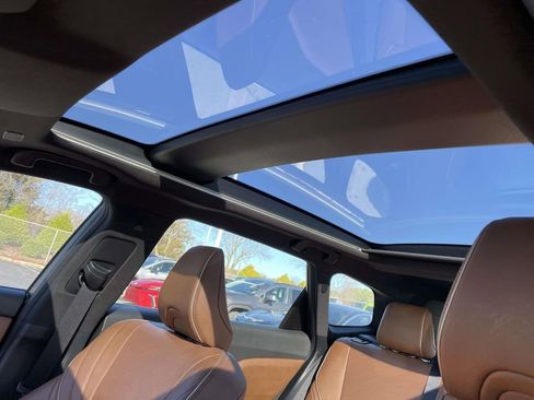 Used 2025 Toyota Crown Signia image 31