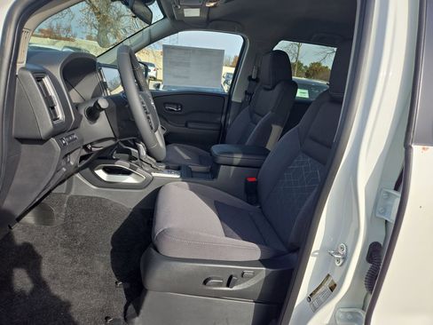 New 2026 Nissan Frontier SV w/ SV Convenience Package AWD/4WD image 10