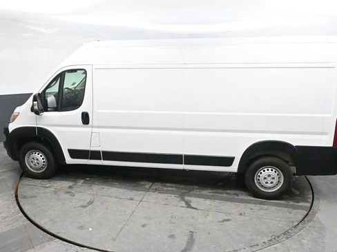 Used 2025 RAM ProMaster 2500 w/ Convenience Group FWD image 24