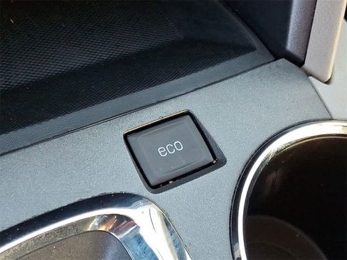 Used 2016 Chevrolet Equinox LTZ w/ Enhanced Convenience Package image 25