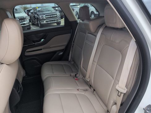 Certified 2024 Lincoln Corsair FWD image 14