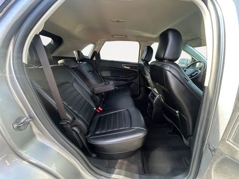 Used 2020 Ford Edge SEL image 11