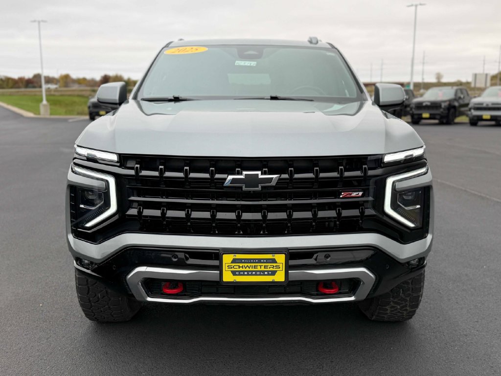 Used 2025 Chevrolet Tahoe Z71 w/ Comfort Package AWD/4WD image 2
