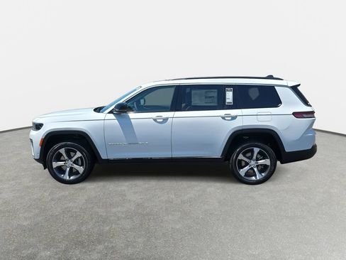 New 2026 Jeep Grand Cherokee L Limited AWD/4WD image 8