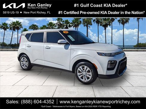 Used 2020 Kia Soul LX image 1