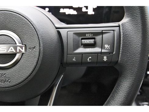 Used 2026 Nissan Kicks SV FWD image 18