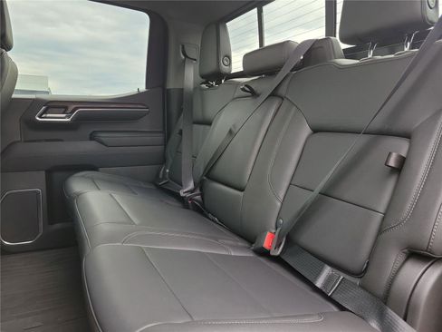 Used 2022 GMC Sierra 1500 SLT AWD/4WD image 13