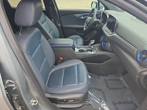 Used 2023 Chevrolet Blazer RS w/ Enhanced Convenience Package image 10