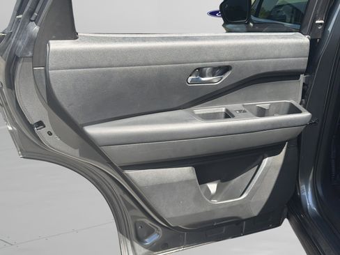 Used 2022 Nissan Pathfinder SV w/ SV Black Package FWD image 20