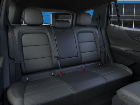 New 2026 Chevrolet Equinox LT AWD/4WD image 17