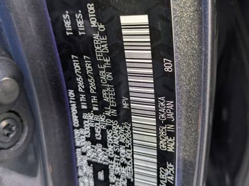 Used 2020 Toyota 4Runner SR5 Premium w/ Moonroof Package image 38