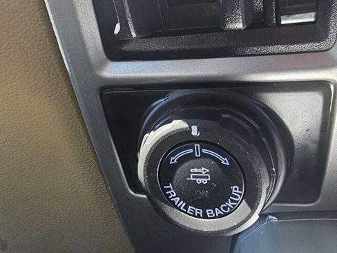 Used 2020 Ford F250 Lariat w/ Lariat Ultimate Package image 9