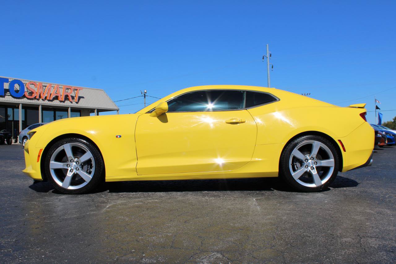 Used 2017 Chevrolet Camaro SS RWD image 13