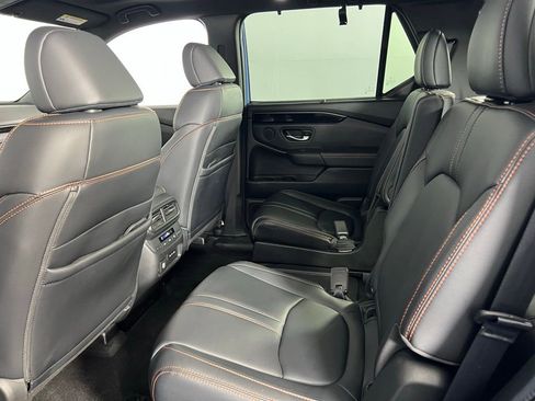 Used 2024 Honda Pilot TrailSport image 25