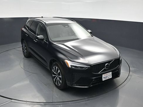 Used 2025 Volvo XC60 B5 Plus AWD/4WD image 38