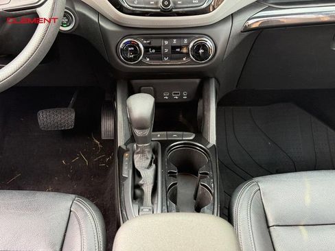 Used 2021 Chevrolet TrailBlazer LT w/ Convenience Package FWD image 19