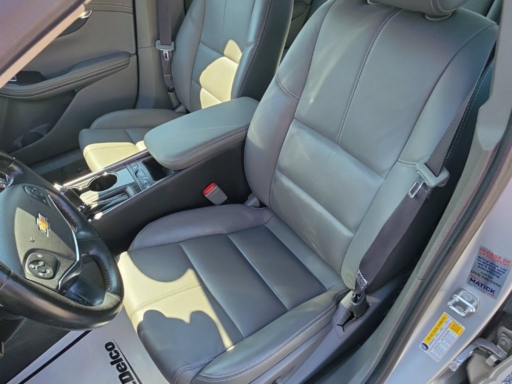Certified 2017 Chevrolet Impala LT w/ Leather Package FWD image 24