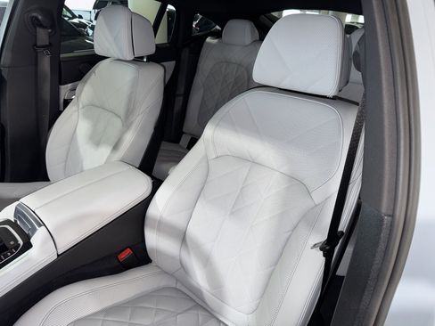 Certified 2025 BMW X6 xDrive40i image 33