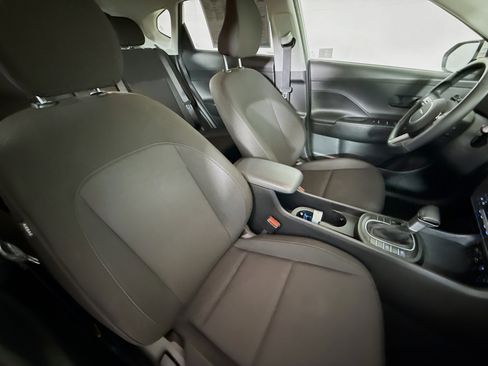 Used 2024 Hyundai Kona SEL image 33