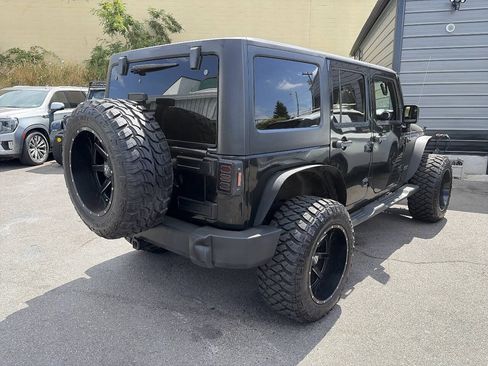 Used 2015 Jeep Wrangler Unlimited Sport w/ Quick Order Package 24S AWD/4WD image 3