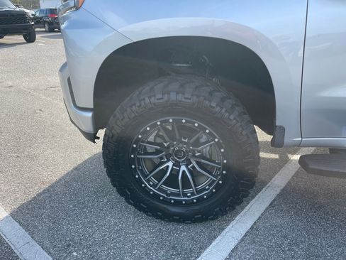 Used 2022 Chevrolet Silverado 1500 RST image 12