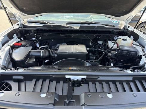 Used 2025 Chevrolet Silverado 2500 LT w/ Convenience Package AWD/4WD image 33