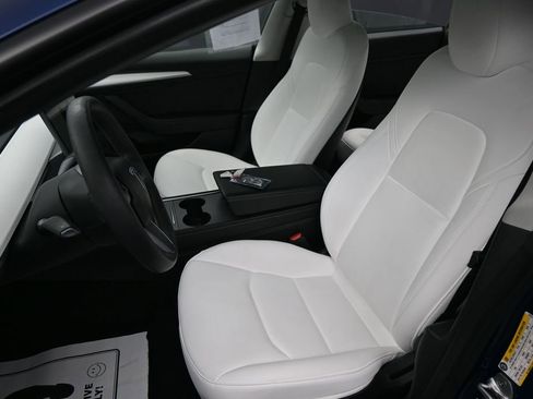 Used 2023 Tesla Model 3 Standard Range RWD image 27
