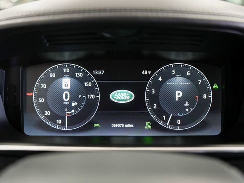 Used 2017 Land Rover Range Rover LWB SV Autobiography AWD/4WD image 12
