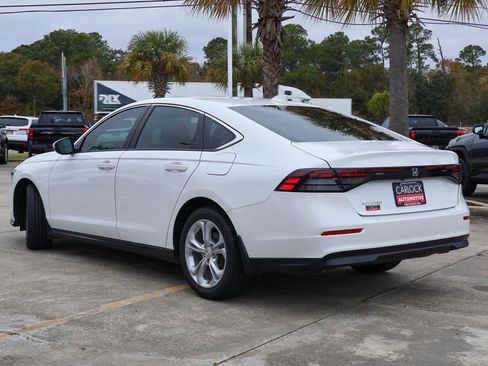 Used 2023 Honda Accord LX image 17