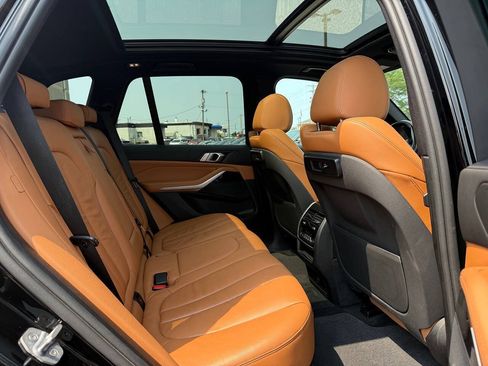 Used 2019 BMW X5 xDrive40i w/ Convenience Package AWD/4WD image 24