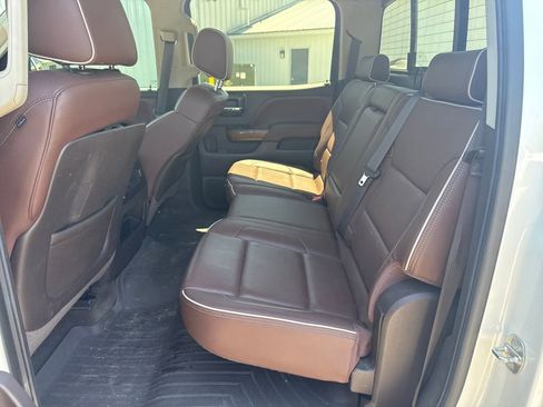 Used 2015 Chevrolet Silverado 1500 High Country AWD/4WD image 17