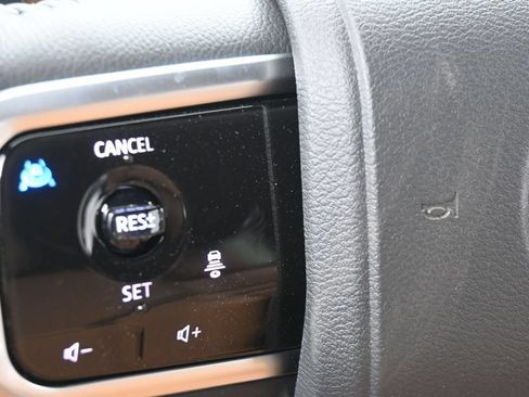 New 2026 Nissan Armada SL w/ Captain's Chari Seat Package AWD/4WD image 13