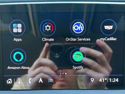 Used 2019 Cadillac XT4 Luxury w/ Cold Weather Package image 23