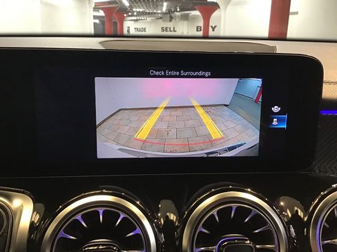 Used 2022 Mercedes-Benz GLB 250 4MATIC w/ AMG Line image 28