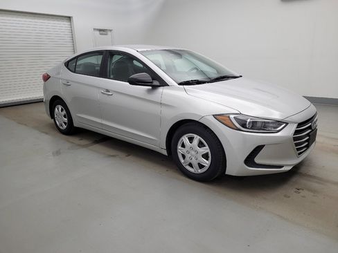 Used 2018 Hyundai Elantra SE w/ Cargo Package image 11