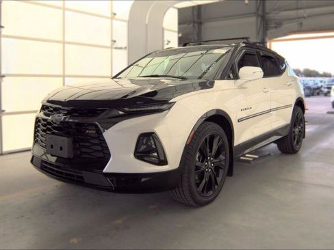 Used 2022 Chevrolet Blazer RS w/ Enhanced Convenience Package FWD image 2