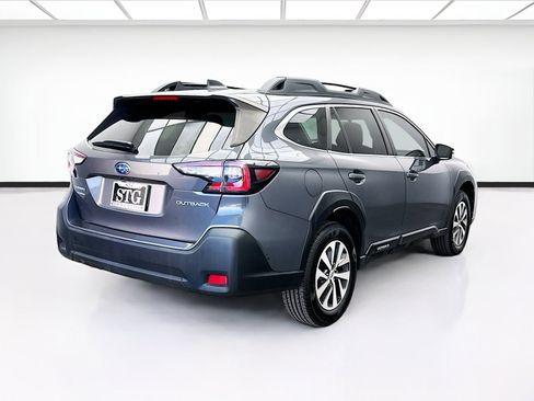 Used 2023 Subaru Outback Premium AWD/4WD image 4