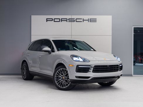 Certified 2023 Porsche Cayenne image 9