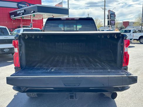 Used 2021 Chevrolet Silverado 3500 High Country AWD/4WD image 11