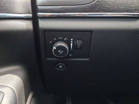 Used 2017 Jeep Grand Cherokee Summit w/ Platinum Series Group AWD/4WD image 27
