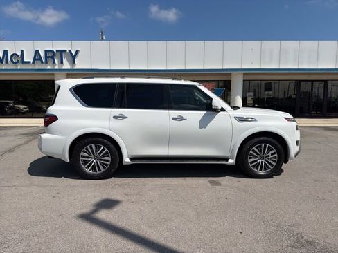 Used 2023 Nissan Armada SL w/ Cargo Package RWD image 3