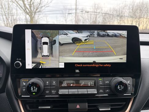 Used 2024 Toyota Grand Highlander AWD Hybrid image 20