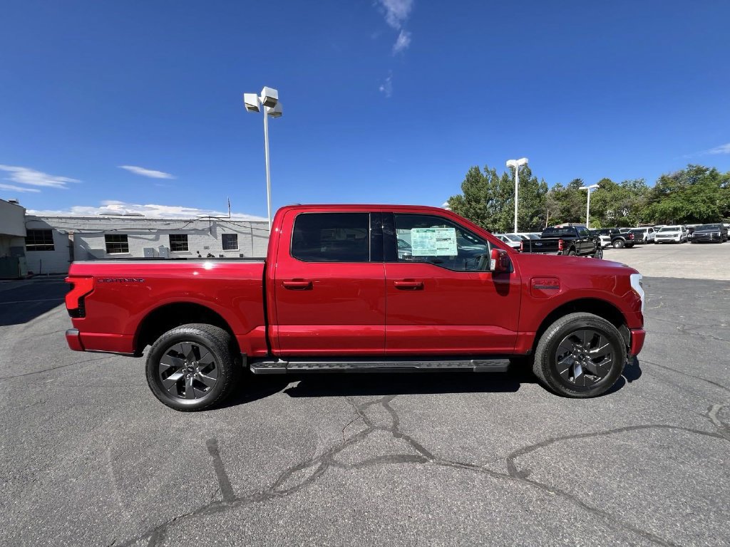 Used 2023 Ford F150 Lightning Lariat AWD/4WD image 8
