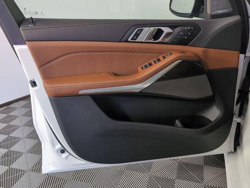 New 2026 BMW X7 M60i image 10