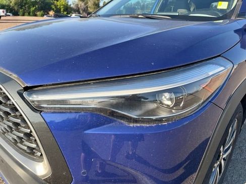 Used 2024 Toyota Corolla Cross XLE w/ Convenience Package AWD/4WD image 10