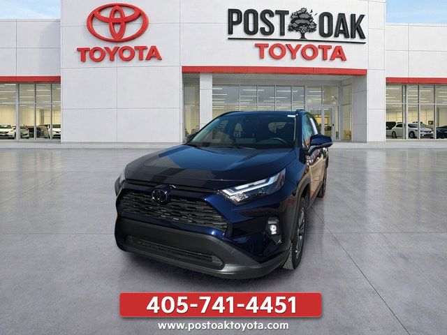 Used 2025 Toyota RAV4 XLE Premium AWD/4WD image 12