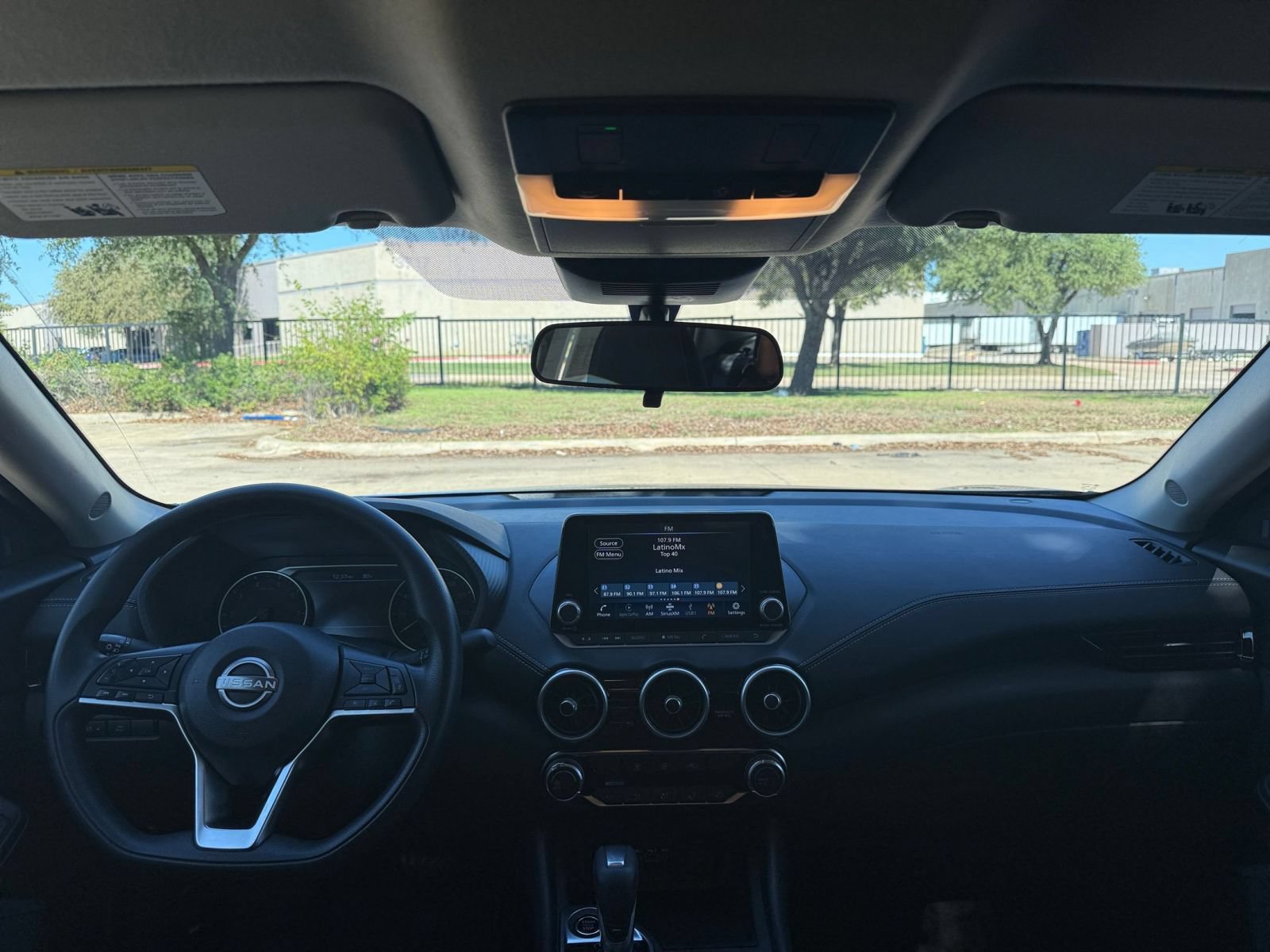 Used 2025 Nissan Sentra SV FWD image 32