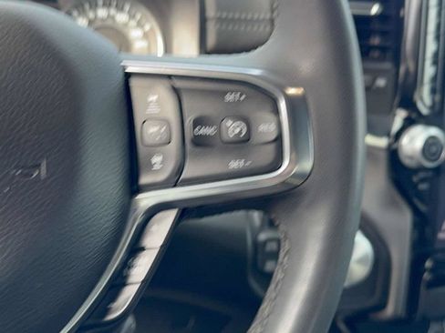 Used 2025 RAM 1500 Laramie AWD/4WD image 15