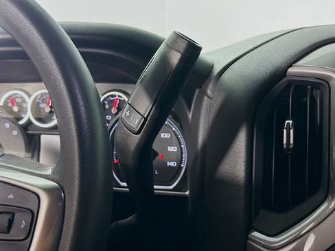 Used 2022 Chevrolet Silverado 1500 Custom w/ Safety Confidence Package image 19